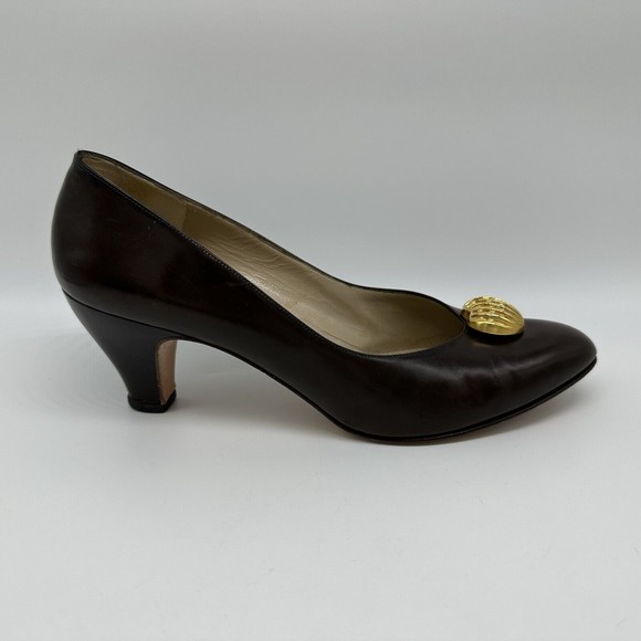 Salvatore Ferragamo Pumps 7 B Brown Gold Hardware Closed Toe Heels Shoes Italy - Picture 7 of 14